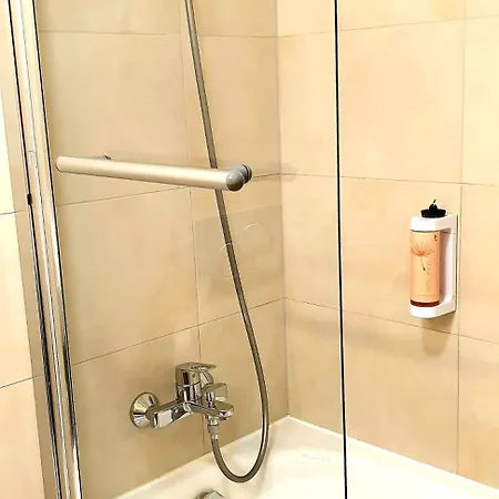 Tennis Club 호텔
