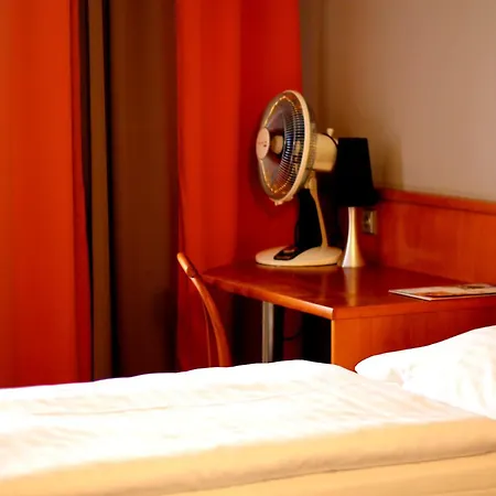 Tennis Club Hotel 3*