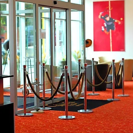 Tennis Club Hotel