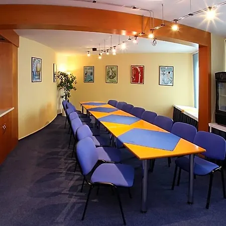 Tennis Club 3*