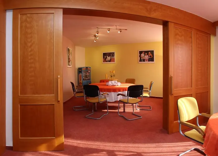 Hotell Tennis Club 3*